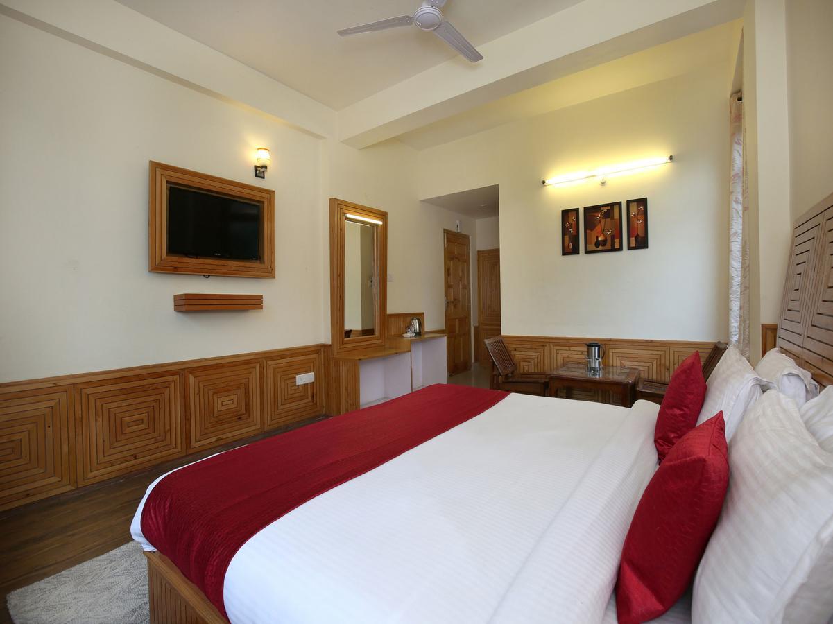 Oyo 10116 Hotel Rhythm Retreat 马拉里 外观 照片